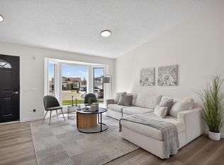 15323 72nd St NW, Edmonton, AB T5Z2Y2