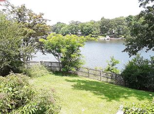 1050 Bermuda Dr, Edwardsville, IL