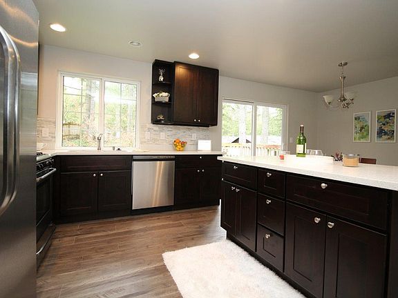 3rd image of 2315 Grantland Pl