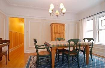 1st image of 610 Hinman Ave #3A