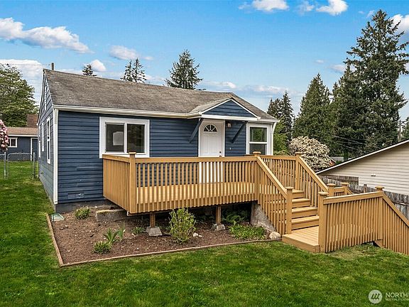 3rd image of 3142 Glendale Drive W