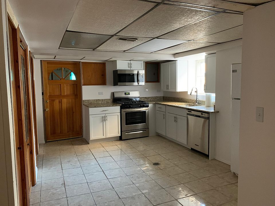 1st image of 4538 N Albany Ave #G
