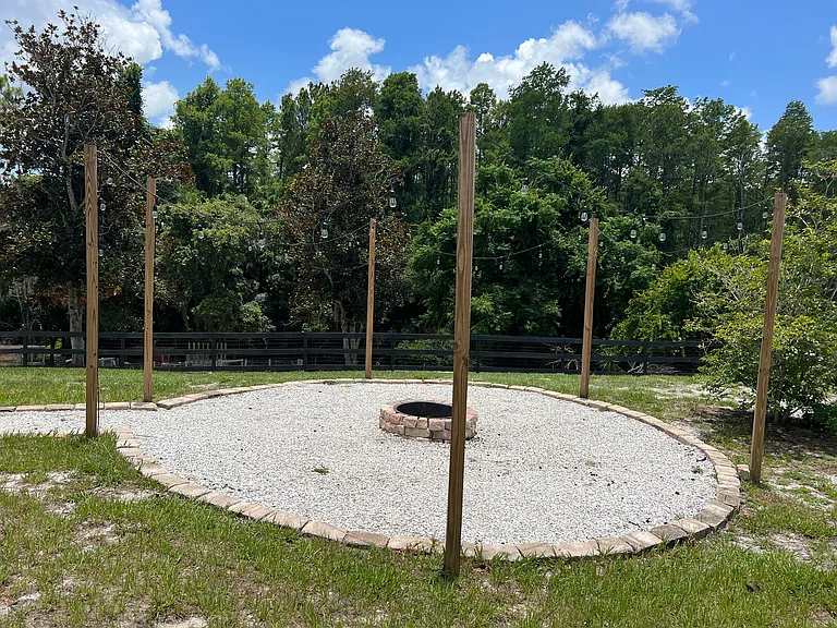8015 Sycamore Dr — Photo 34
