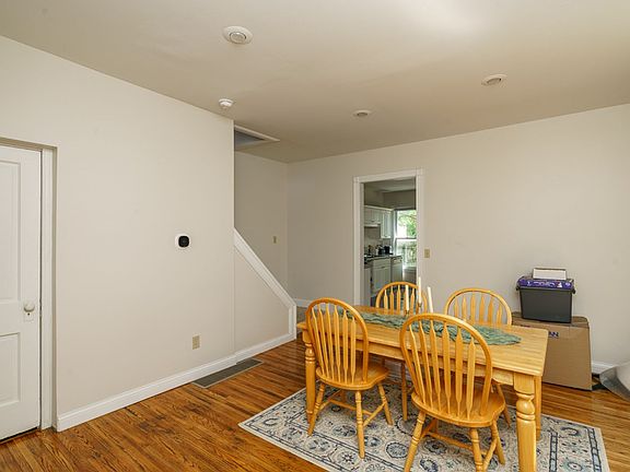 3rd image of 978 N 4th St