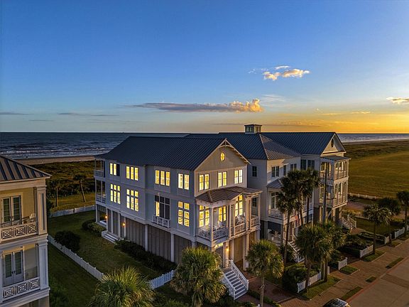 3rd image of 2445 E Seaside Dr