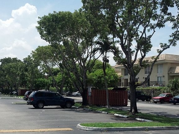 3rd image of 10905 N Kendall Dr APT 303
