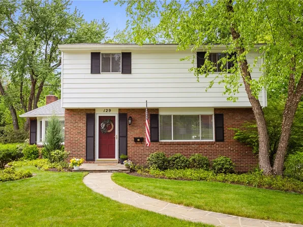 129 Green Oak Ln, Pittsburgh, PA 15220