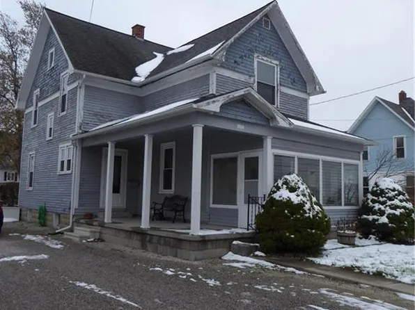 203 1/2 Park St, Archbold, OH 43502
