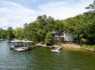 682 Bay Pine Pt, Jacksons Gap, AL 36861