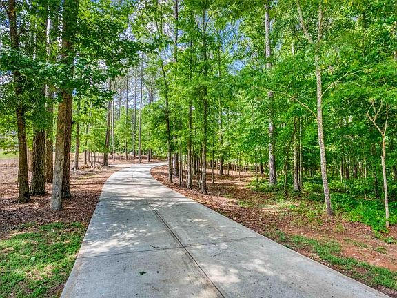2nd image of 2529 Shockley Springs Dr