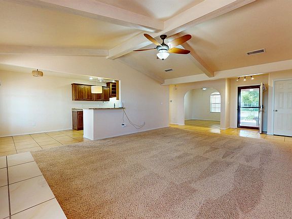 3rd image of 1605 Sunset Pl