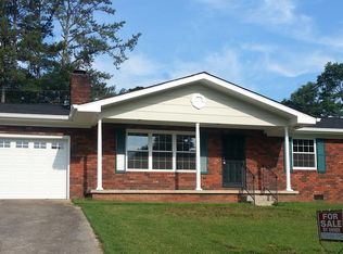 240 Kelsey Dr, Rossville, GA 30741