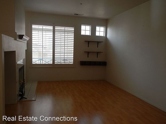 3rd image of 1435 Gingerwood Dr