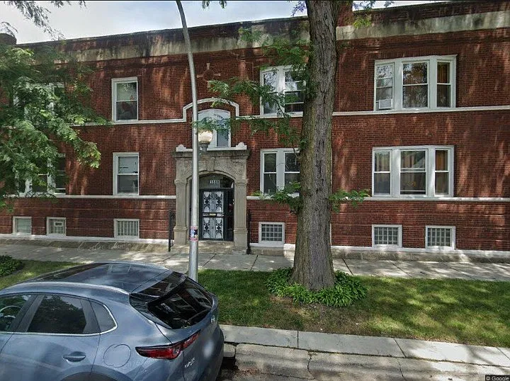 2 bed, $1,200 — Photo 1