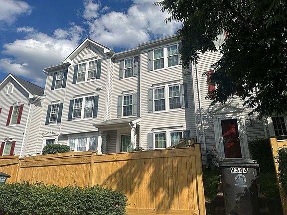 2nd image of 9342 Fringe Tree Ln