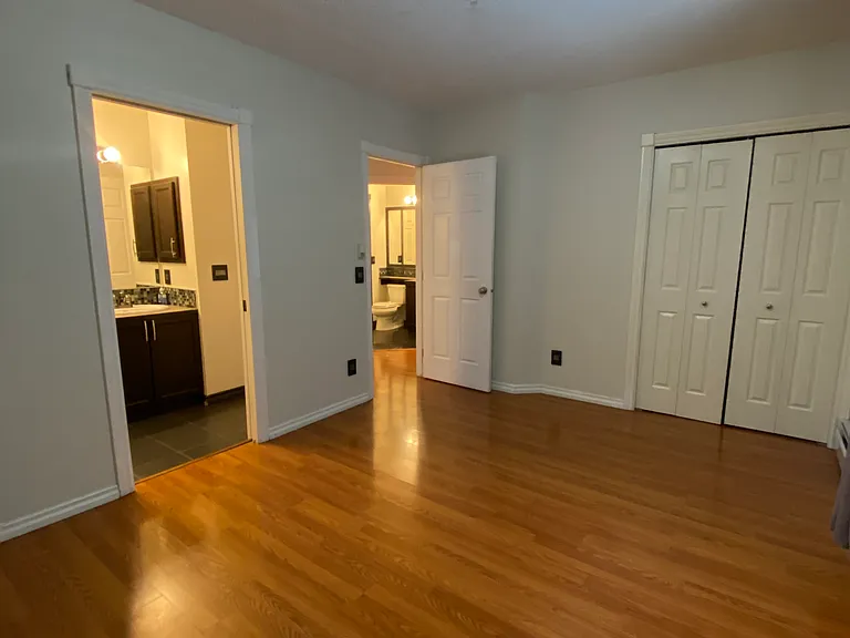 112 14th Ave SE #223 — Photo 27