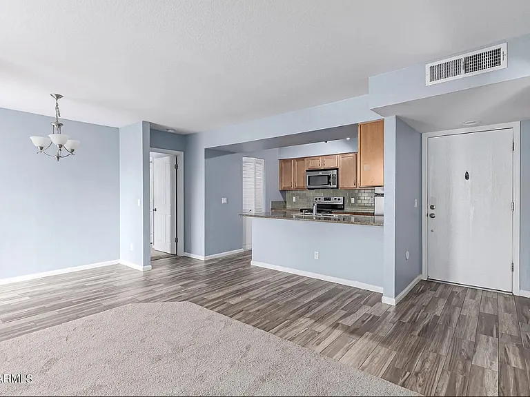 200 E Southern Ave #118 — Photo 2