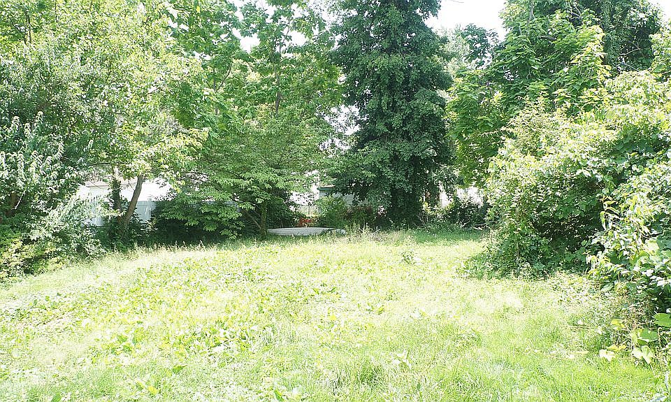 2nd image of 7615 Lunceford Ln
