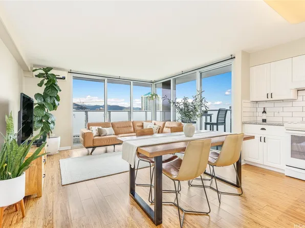 801 South St APT 3129, Honolulu, HI 96813