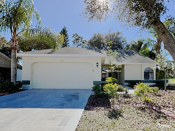 11701 Lynmoor Dr, Riverview, FL 33579