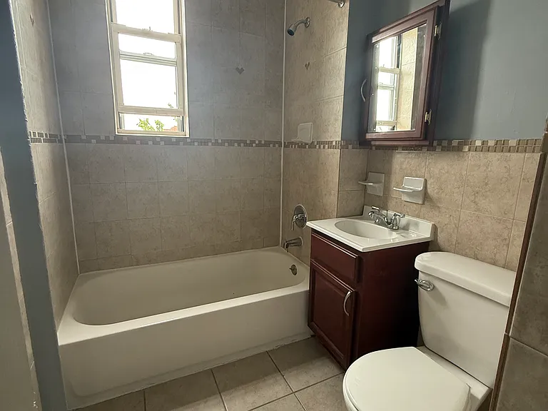 735 Avenue A #15 — Photo 3