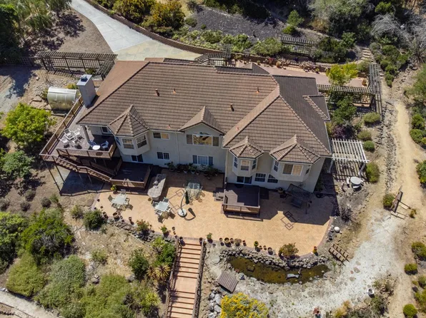 18703 Caris Ln, Aromas, CA 95004