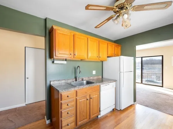 500 Water St APT A8, Haverhill, MA 01830