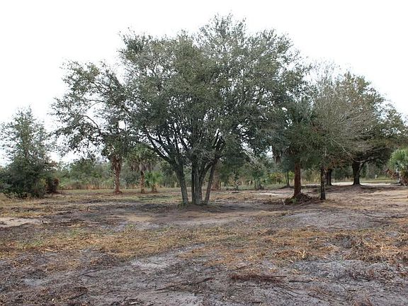 4th image of 19576 NW 264TH Street