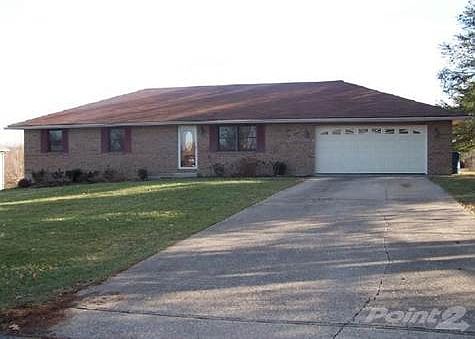 Awesome Updated Brick Ranch!!! Located just 1 mile from High School, 2 miles to I75 & town. Large Op