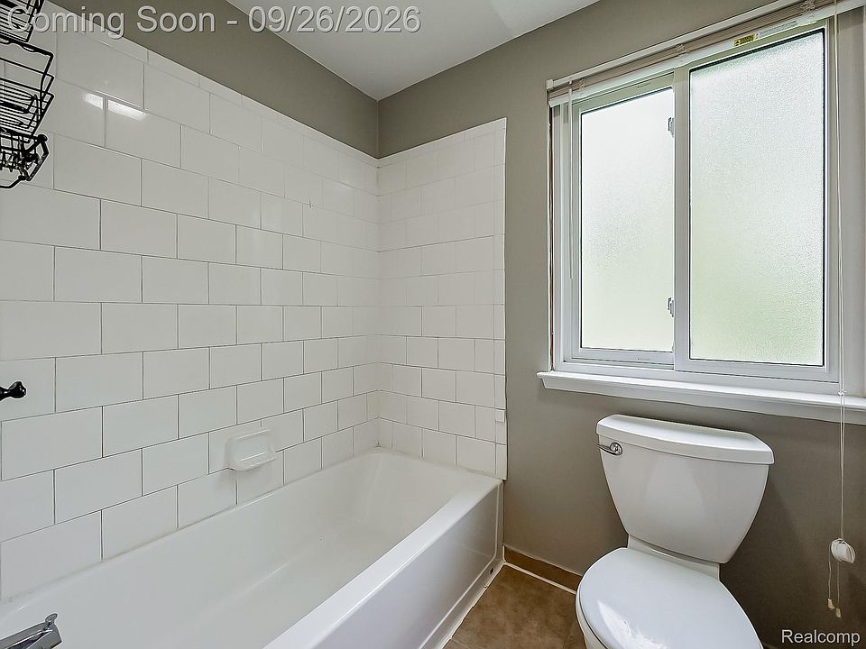 6995 Leytonstone Blvd, photo 10
