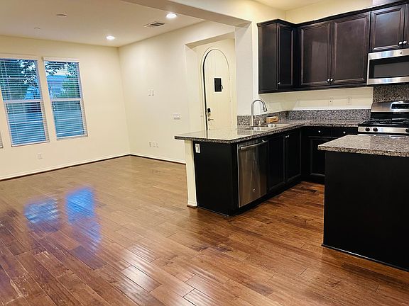 3rd image of 28819 Camino De Cielo Dr