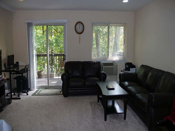 Completely Renovated 2 Bedroom
