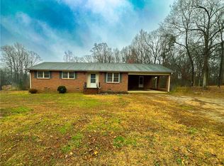 35 Lily St, Greenville, SC 29617