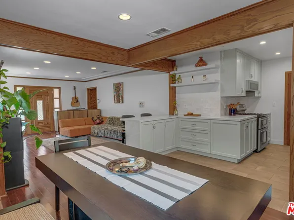 2814 S Holt Ave, Los Angeles, CA 90034