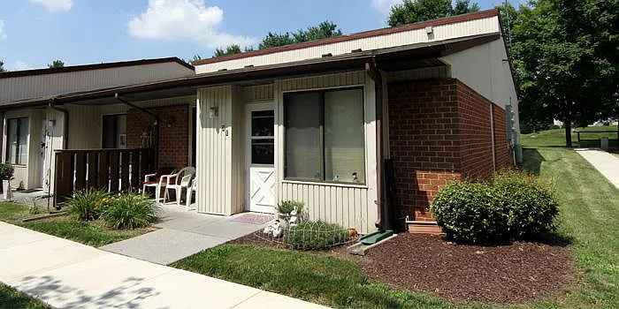 2527 Wilson Blvd — Photo 3