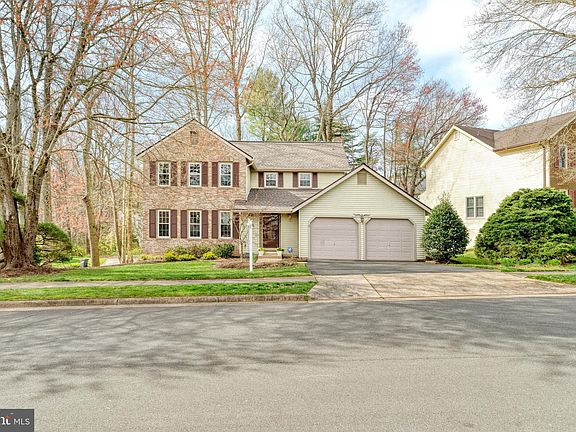 2nd image of 10715 Dundas Oak Ct