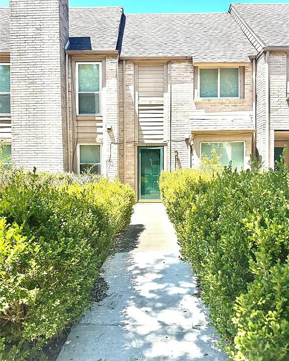 1st image of 2111 Greenbriar Colony Dr