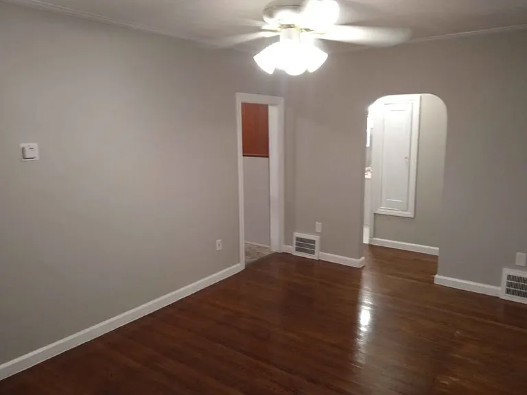 399 Berea St — Photo 6