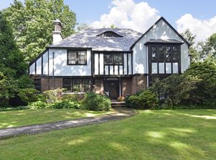 33 Southfield Rd, Mount Vernon, NY 10552