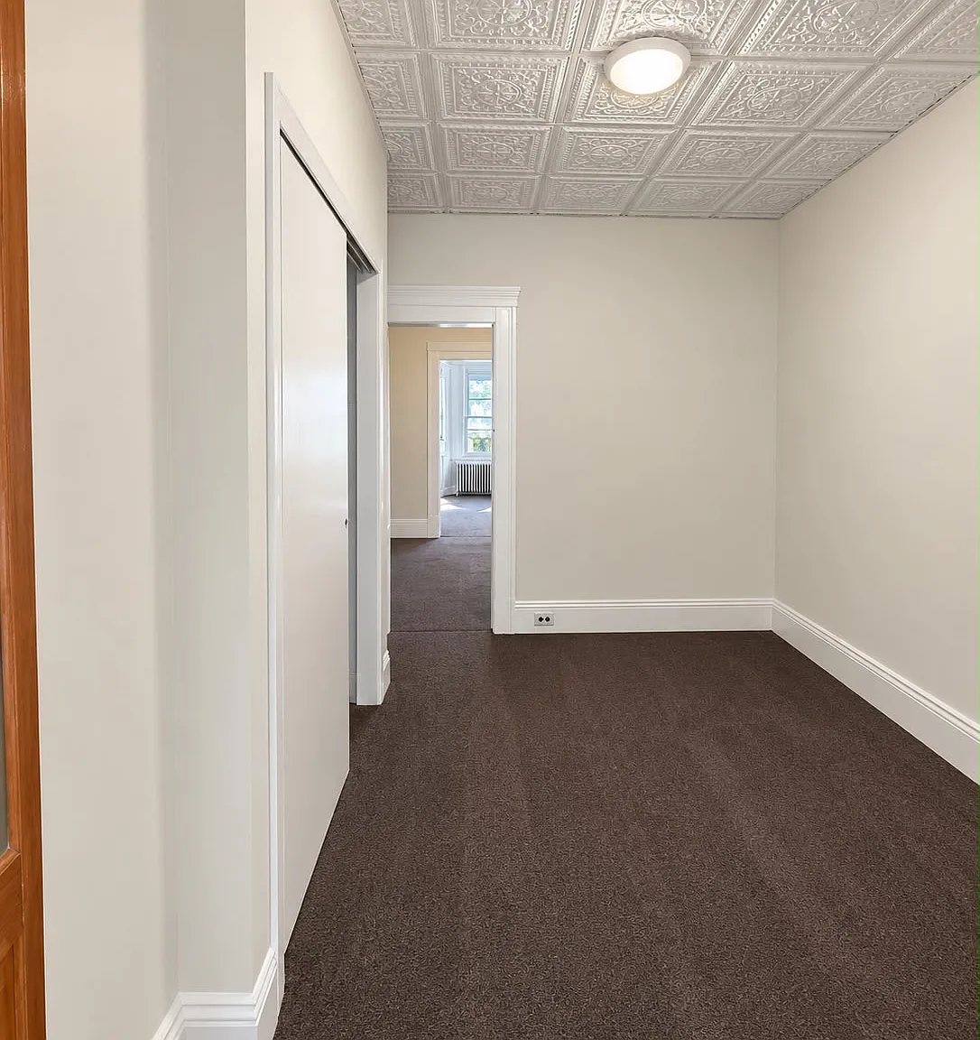 2 bed, $3,400 — Photo 4