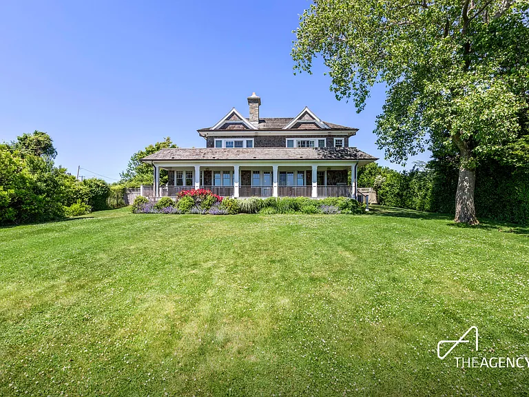 225 E Lake Dr — Photo 11