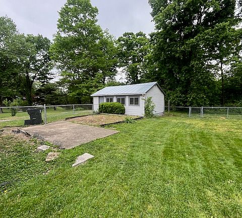 2nd image of 2787 Mount Tabor Rd