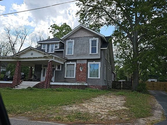 2nd image of 360 N Bell St