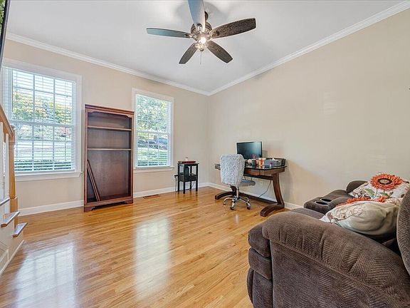 3rd image of 2601 Bobwhite Dr
