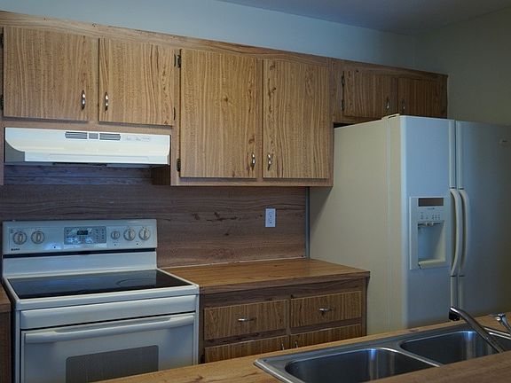 2nd image of 1184 N University Dr