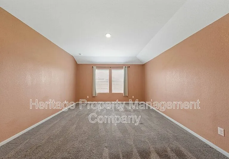2700 Coral Valley — Photo 14