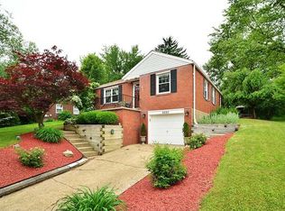 8685 Remington Dr, Pittsburgh, PA