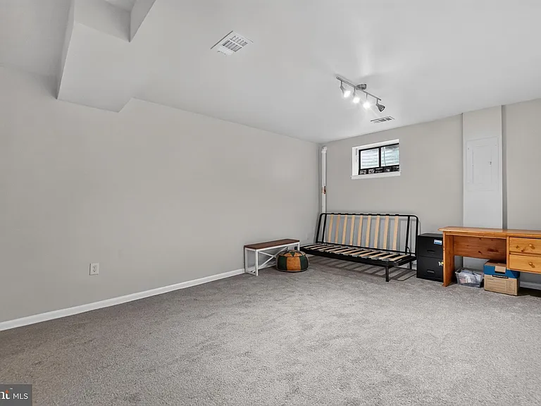 5607 Vantage Point Rd — Photo 39
