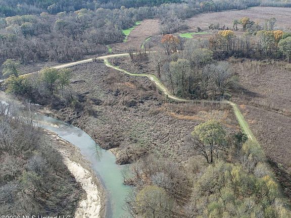 3rd image of Chinqupin Rd