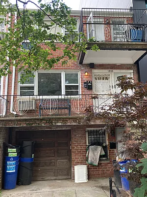 Sold by Lasker Realty Corp | media 1